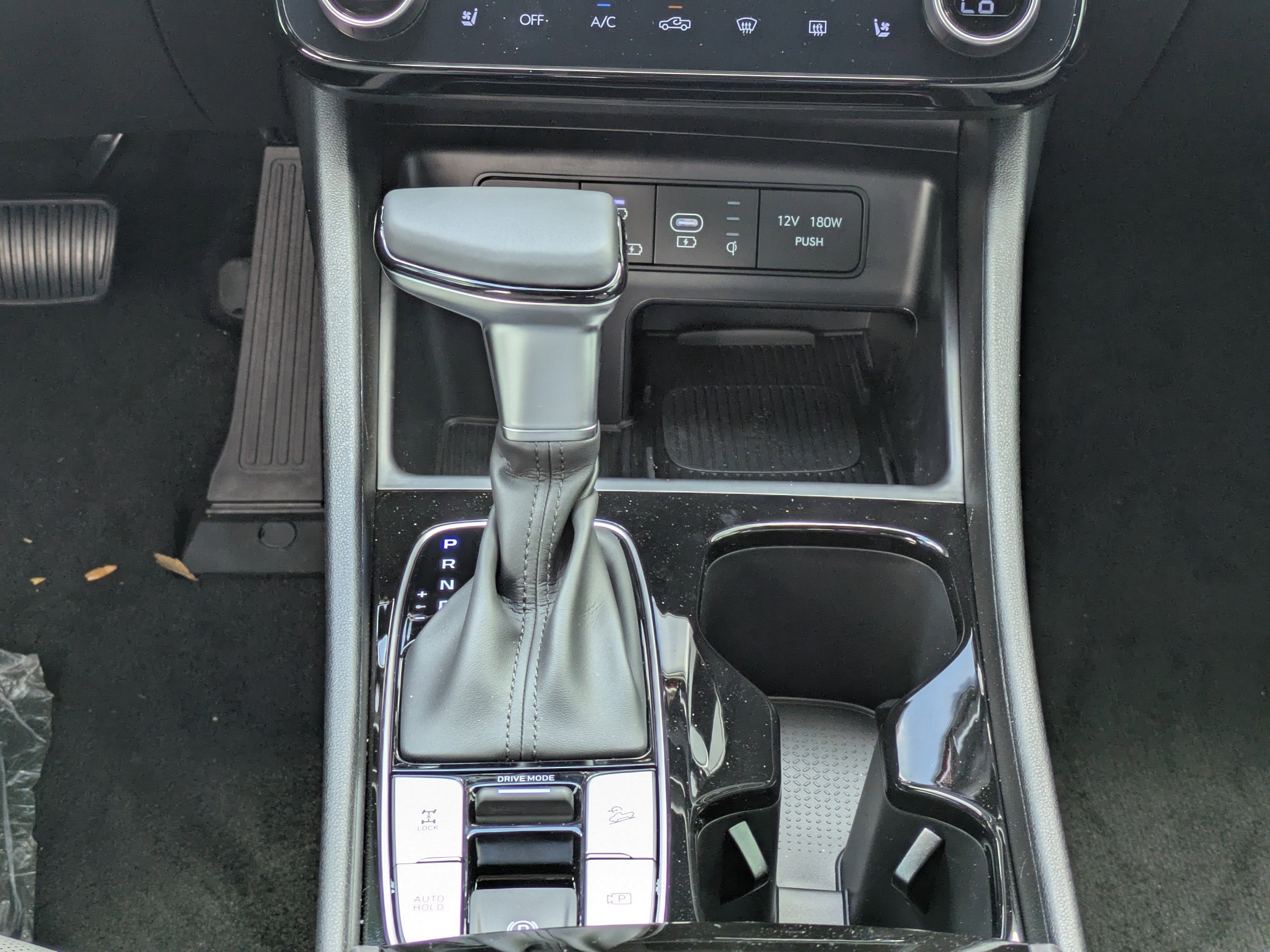 New 2026 Phantom Black Hyundai Limited image 16