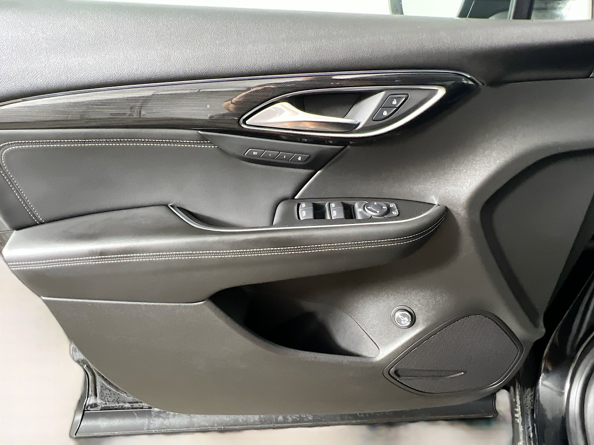 2021 Buick Envision Essence - Photo 30