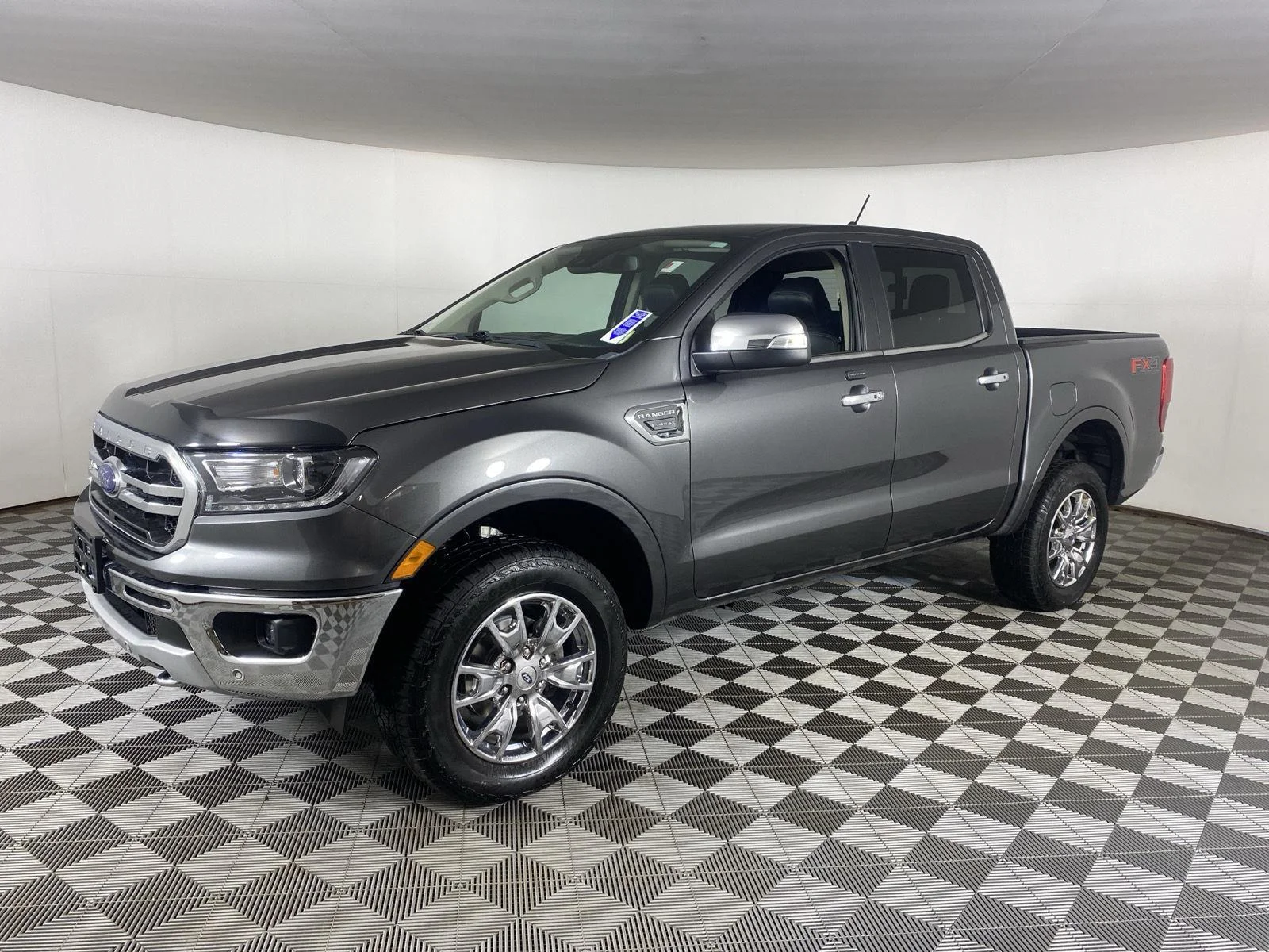 Used 2019 Magnetic Ford LARIAT image 13