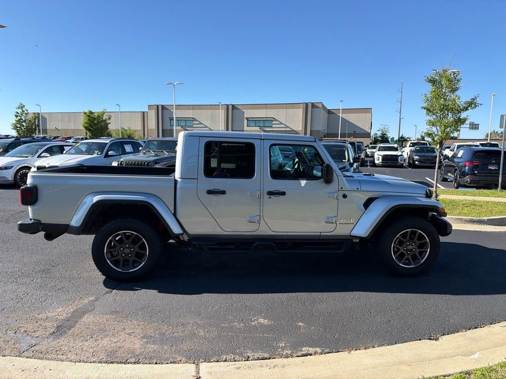 Used 2023 Silver Jeep Overland image 8