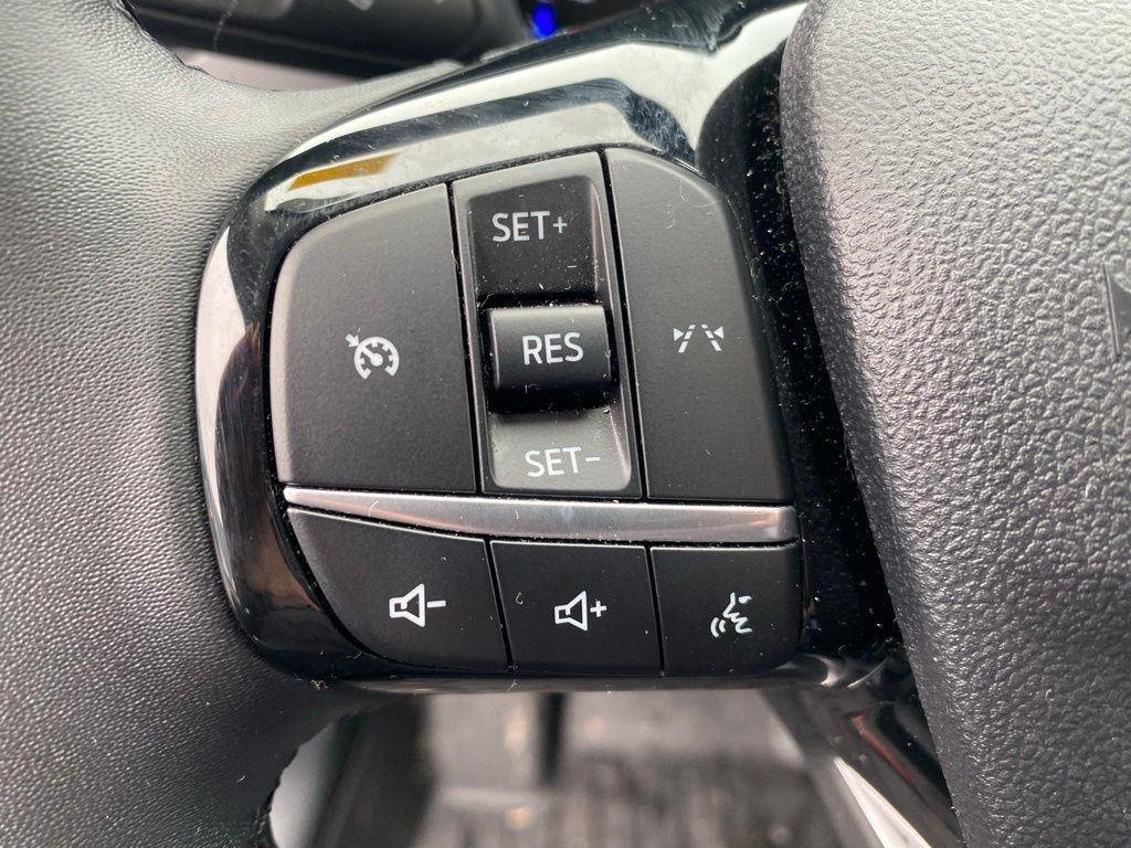 Used 2023 Black Metallic Ford Active image 11