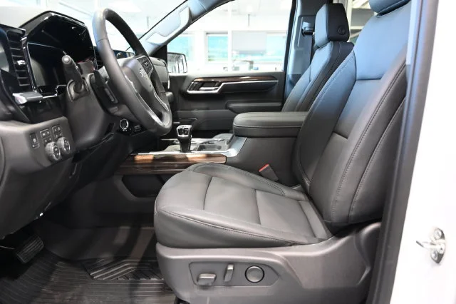 2026 Chevrolet Silverado 1500 LT Trail Boss - Photo 10