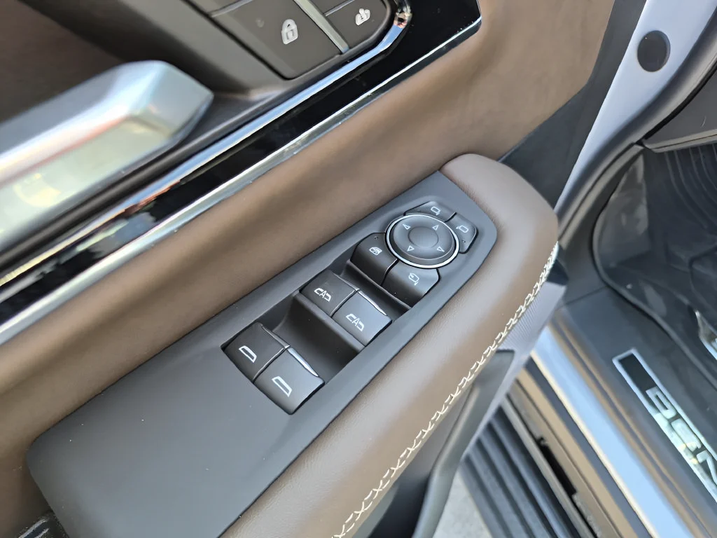 New 2026 GMC Yukon Denali Ultimate, photo 17