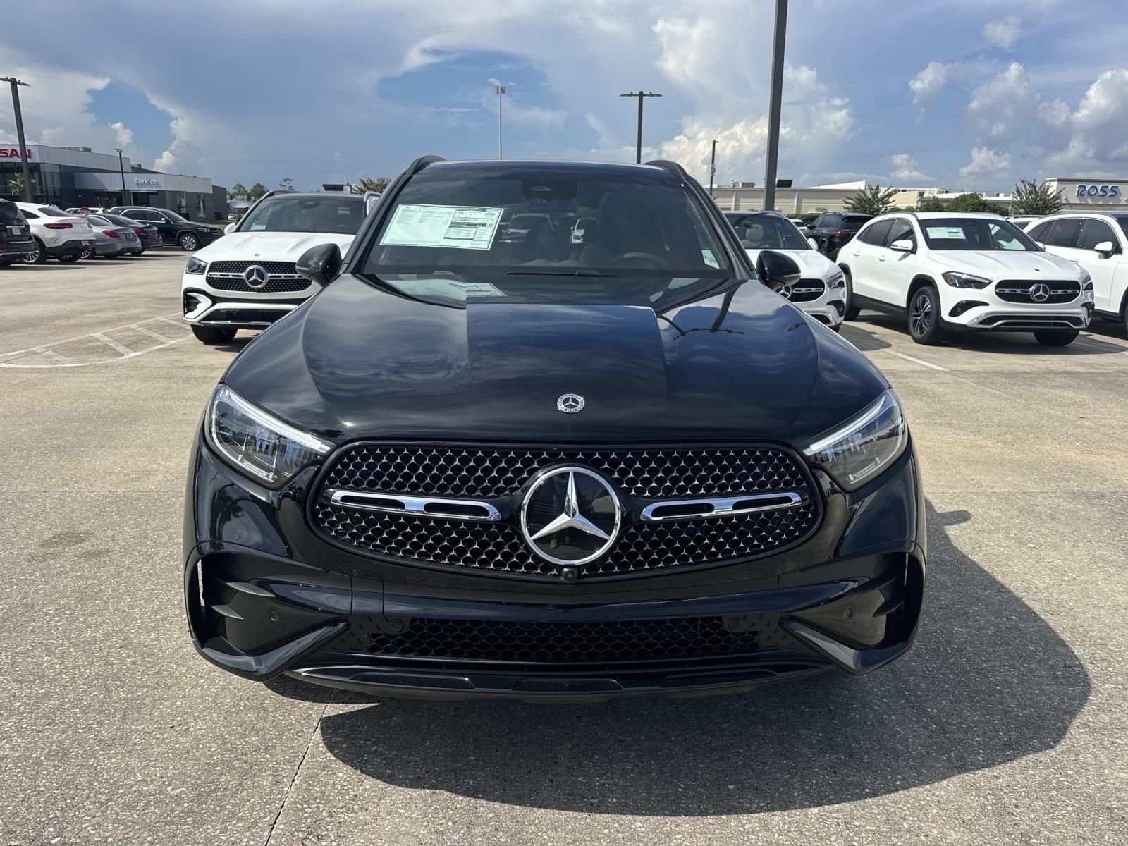 New 2027 Black Mercedes-Benz GLC 300 image 2