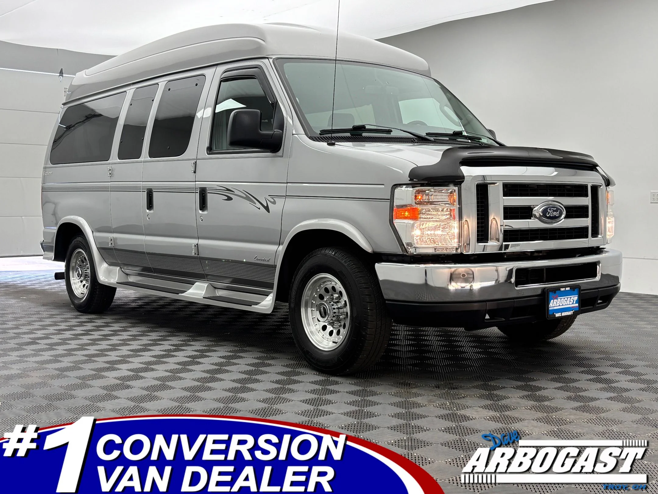 Used 2013 Ingot Silver Ford Explorer Limited SE image 1
