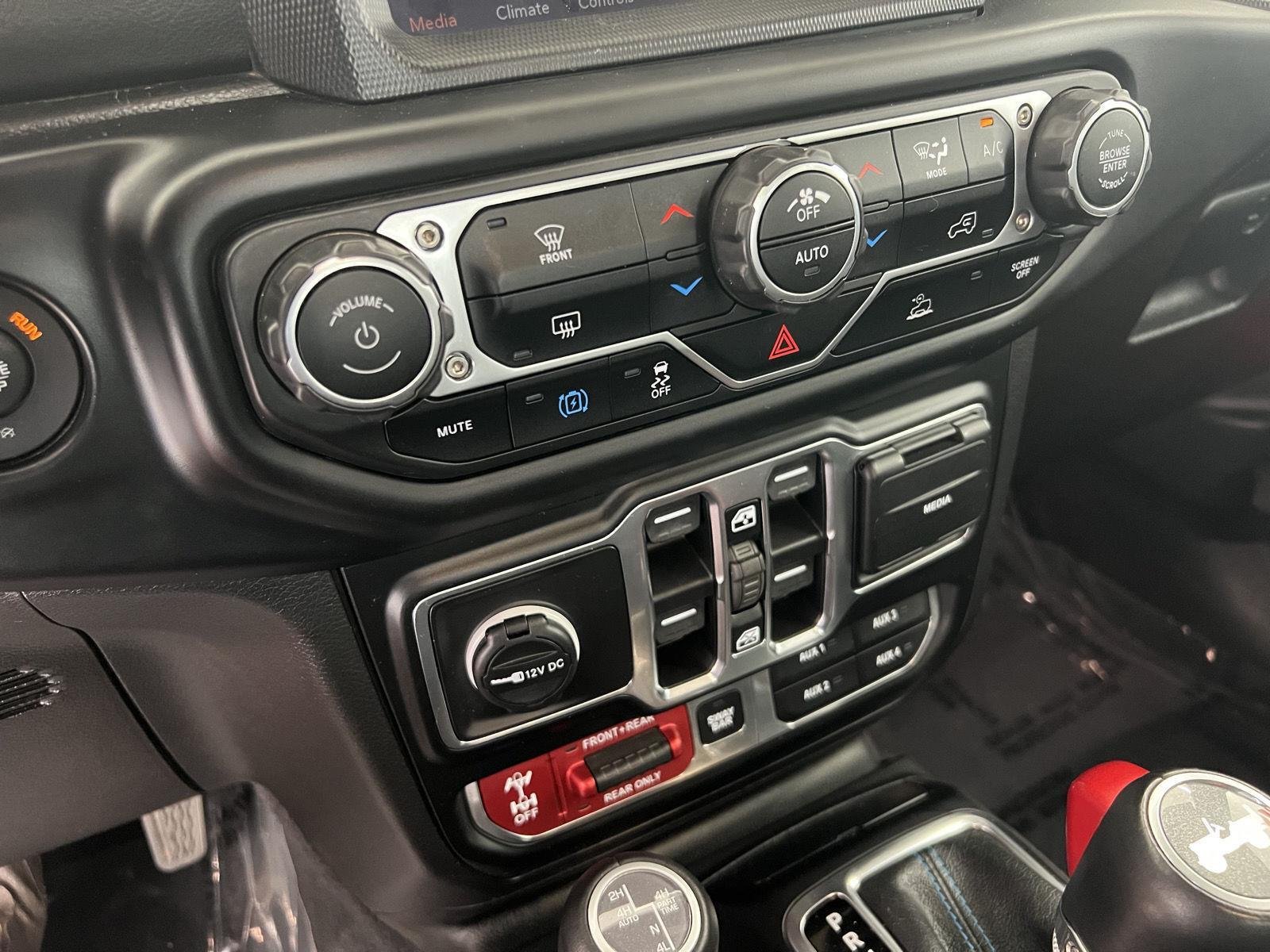 Used 2023 Punkn Metallic Clearcoat Jeep Rubicon image 18