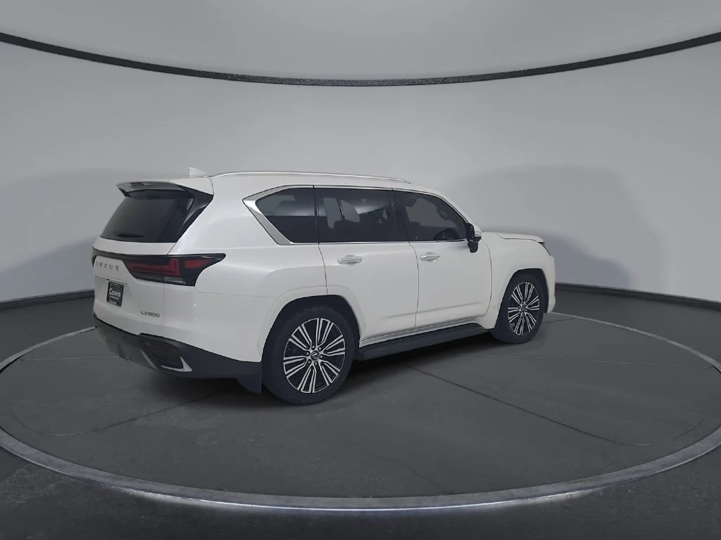 Used 2024 White Lexus 600 Luxury image 16