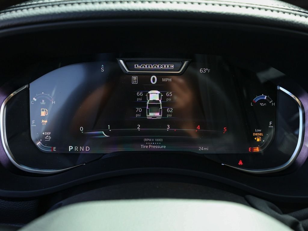 New 2026 Diamond Black Crystal Pearl-Coat Exterior Paint RAM Laramie image 26