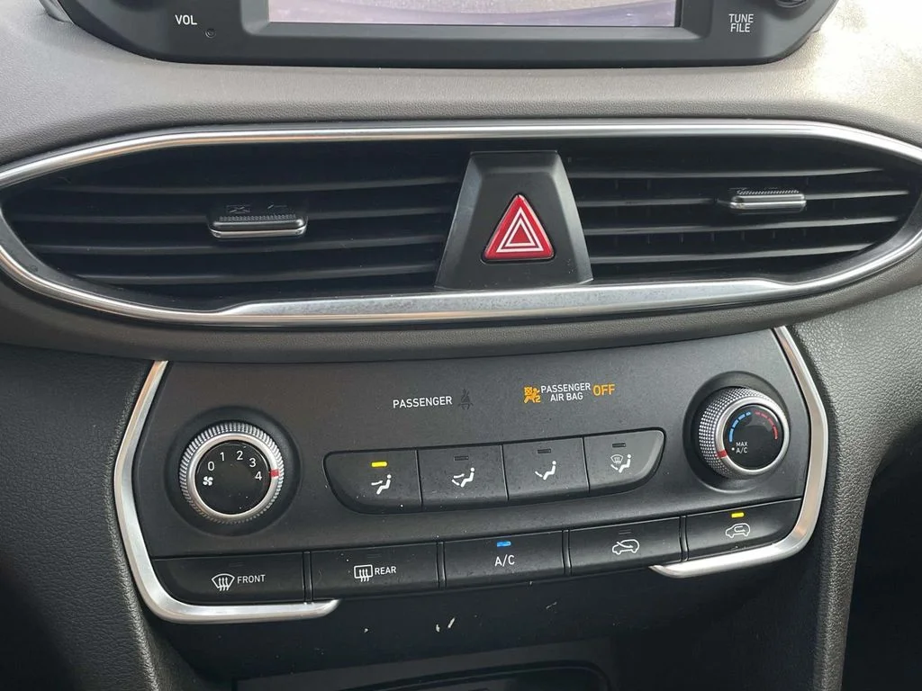Used 2019 Machine Gray Hyundai SE image 20