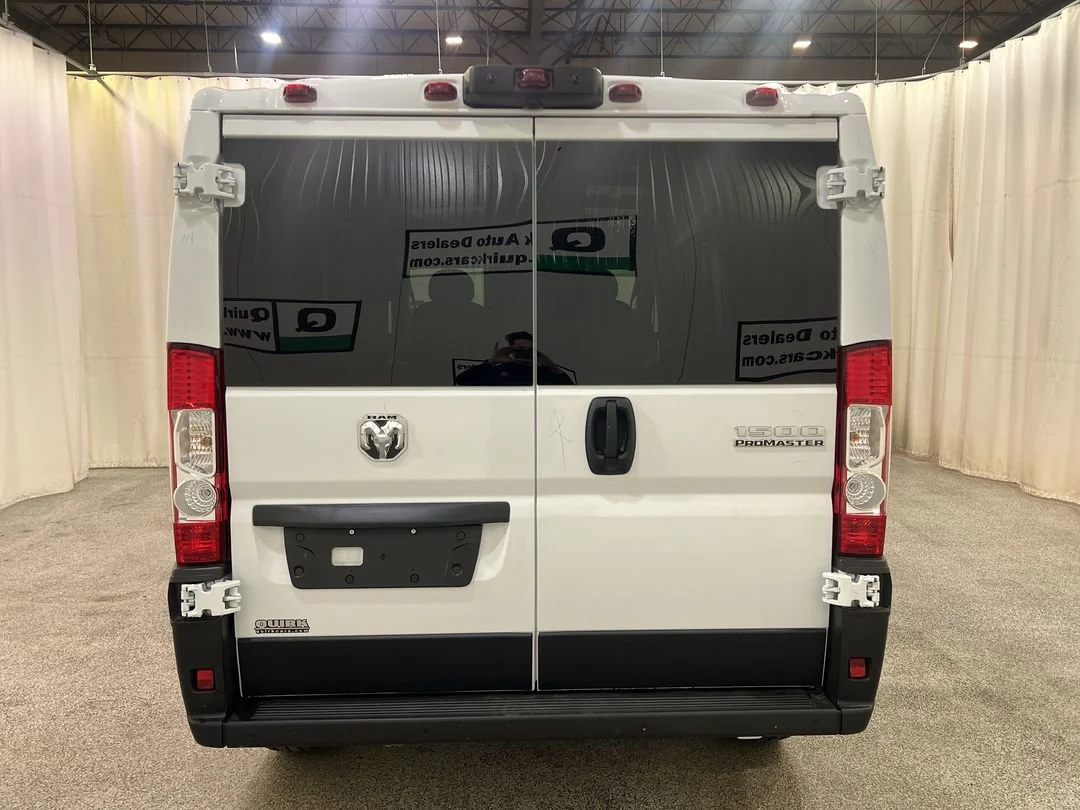 New 2026 Bright White Clear-Coat Exterior Paint RAM Tradesman 1500 Low Roof 118 WB w/Pass Seat image 7