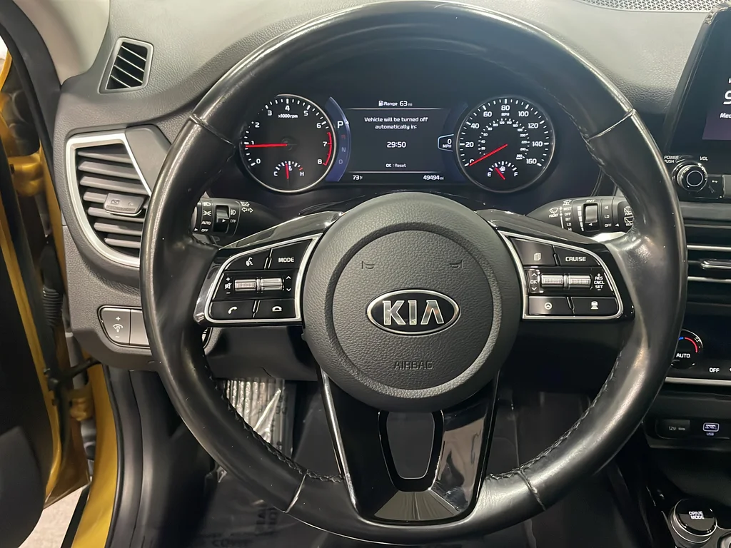 Used 2021 Yellow Kia SX image 38