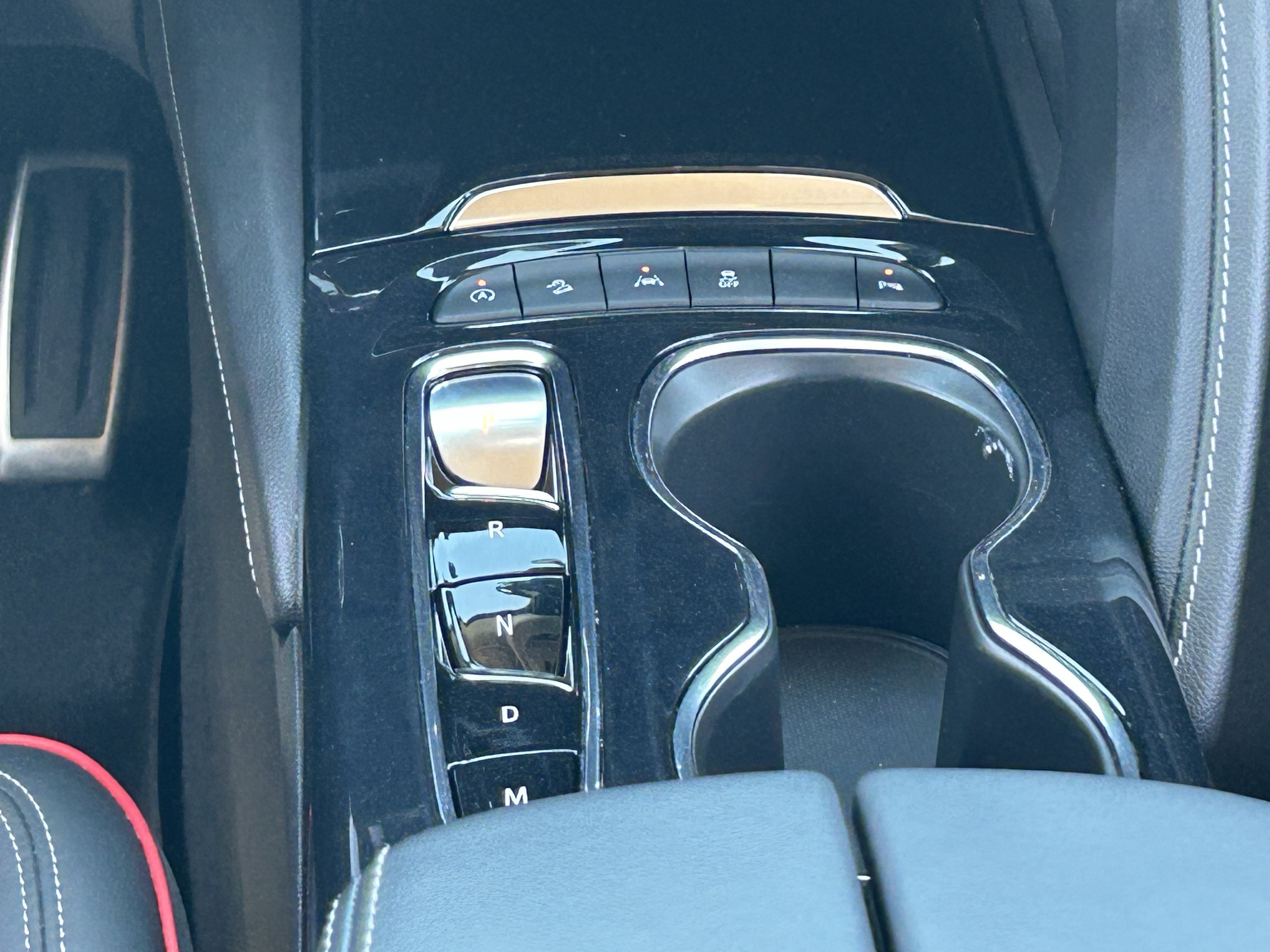 2022 Buick Envision Essence - Photo 23