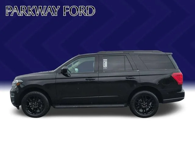 Used 2022 Black Ford XLT image 2