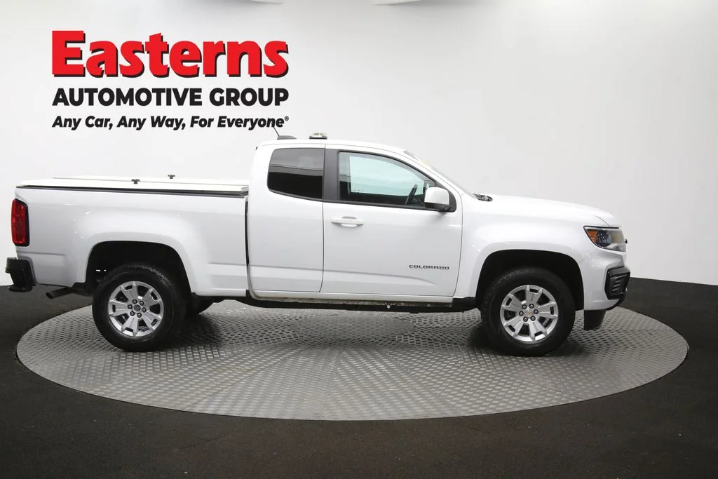 Used 2022 White Chevrolet LT image 45