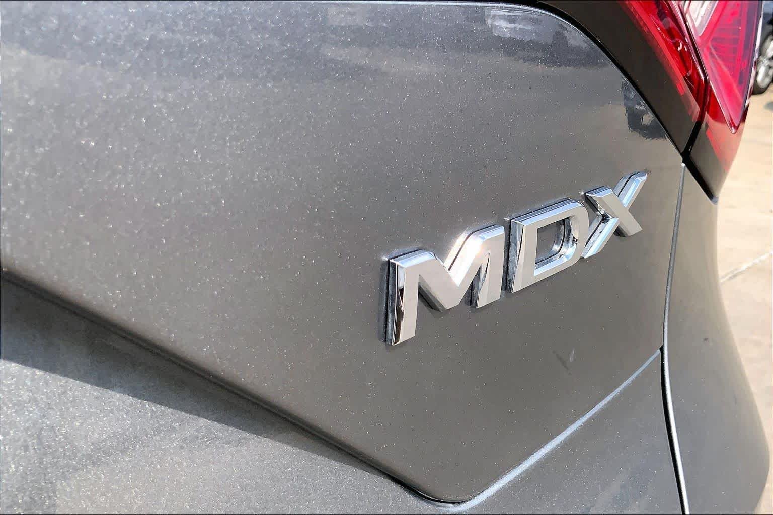 Used 2024 Liquid Carbon Metallic Acura  image 10