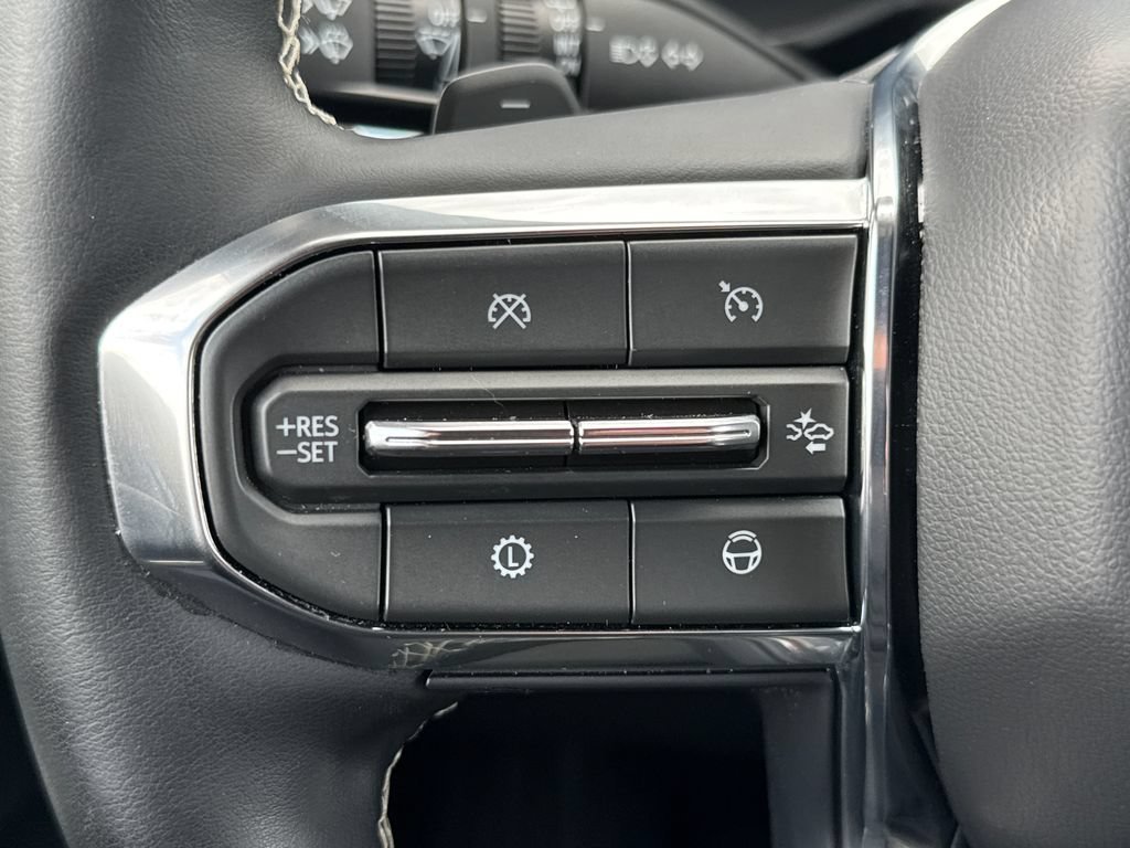 2025 GMC Acadia Denali - Photo 23