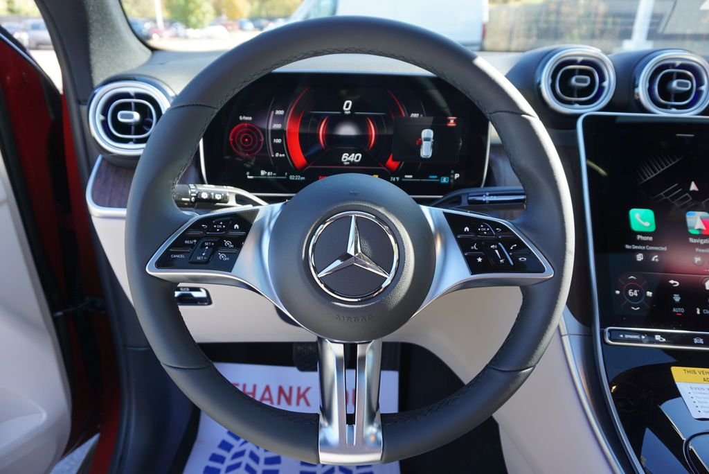 Used 2026 Patagonia Red Metallic Mercedes-Benz GLC 300 image 26
