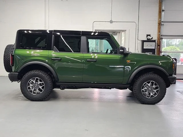 New 2025 Green Ford Badlands image 4