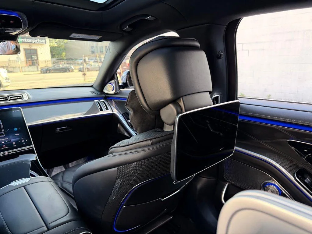 Used 2022 Gray Mercedes-Benz Maybach S 580 image 30