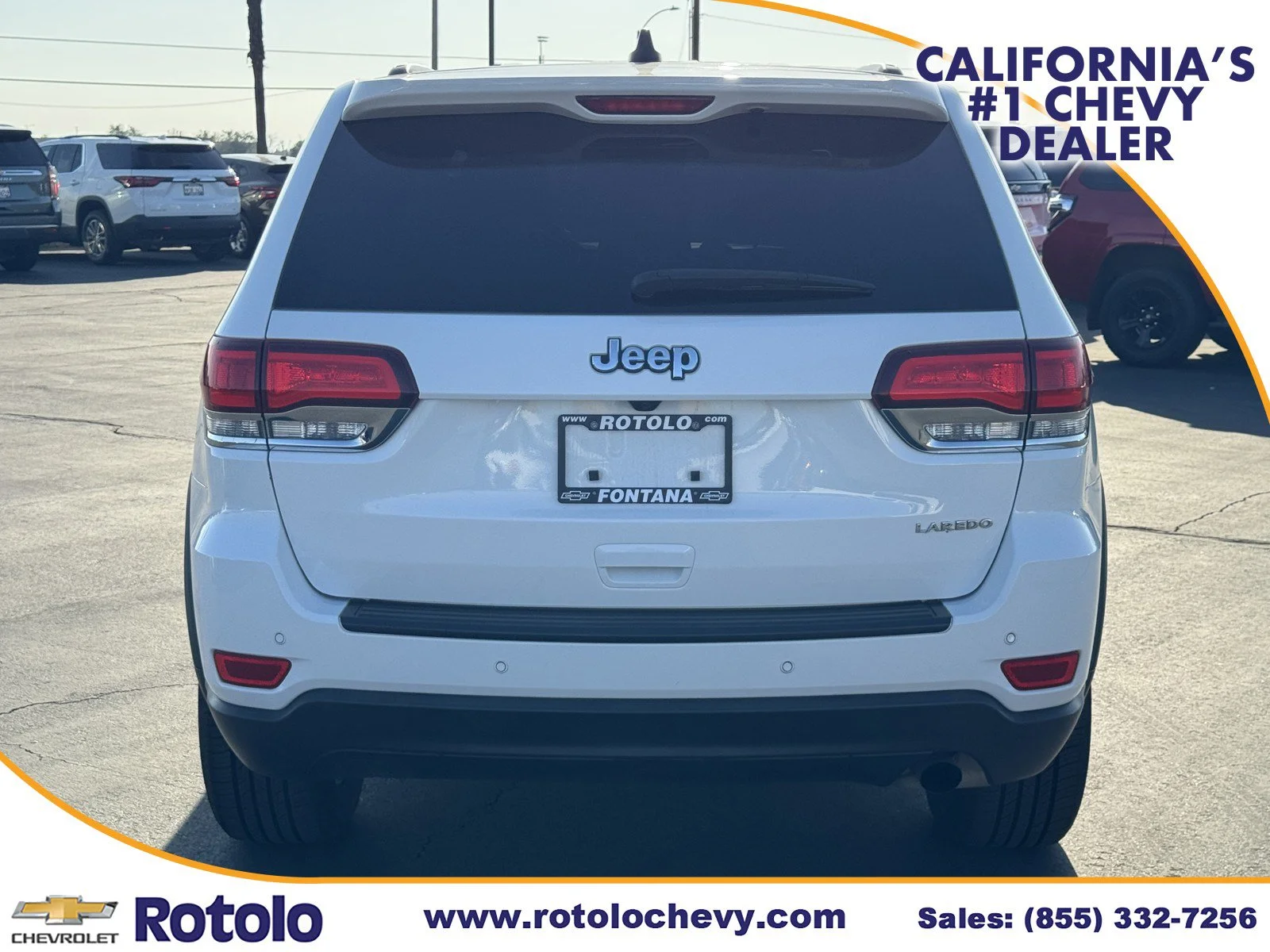 Used 2022 Bright White Clearcoat Jeep Laredo E image 5