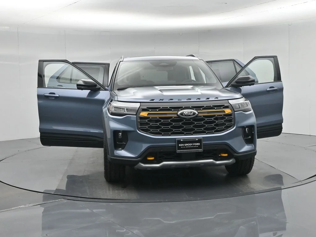New 2026 Vapor Blue Metallic Ford Tremor image 34