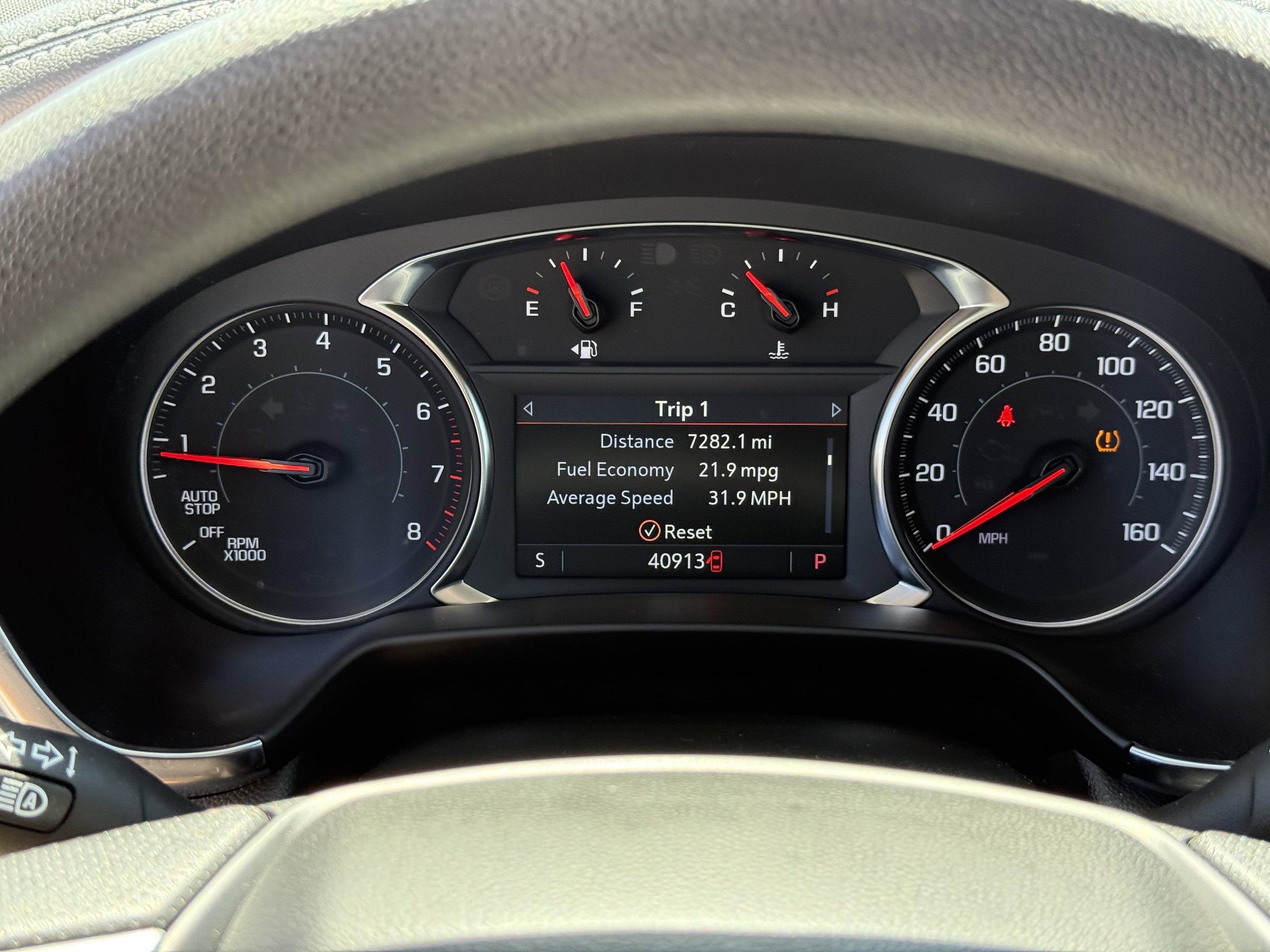 Used 2025 Summit White Chevrolet LT image 17
