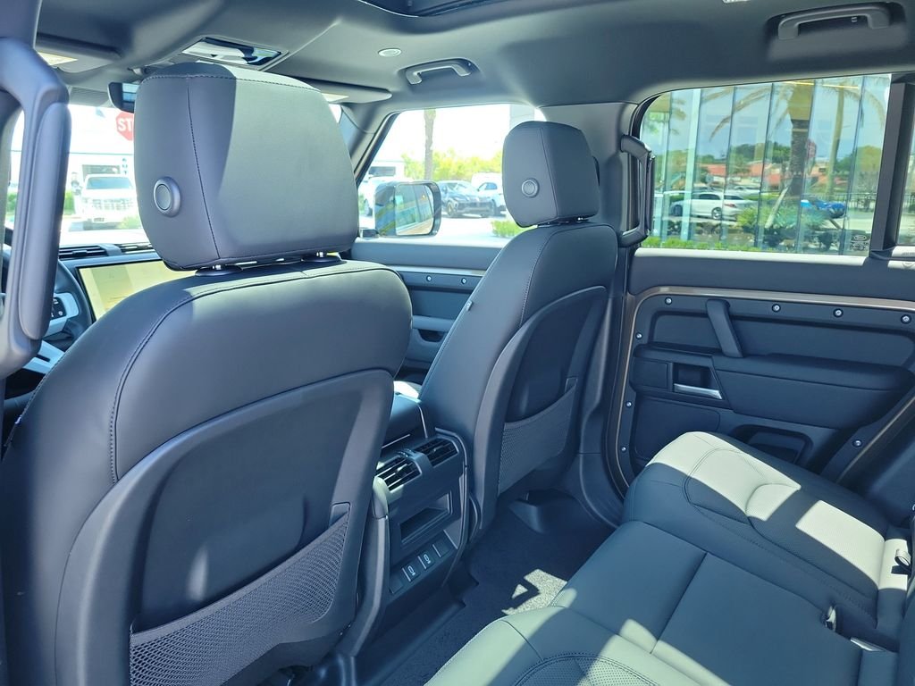 New 2026 Gondwana Stone Land Rover X-Dynamic SE image 16