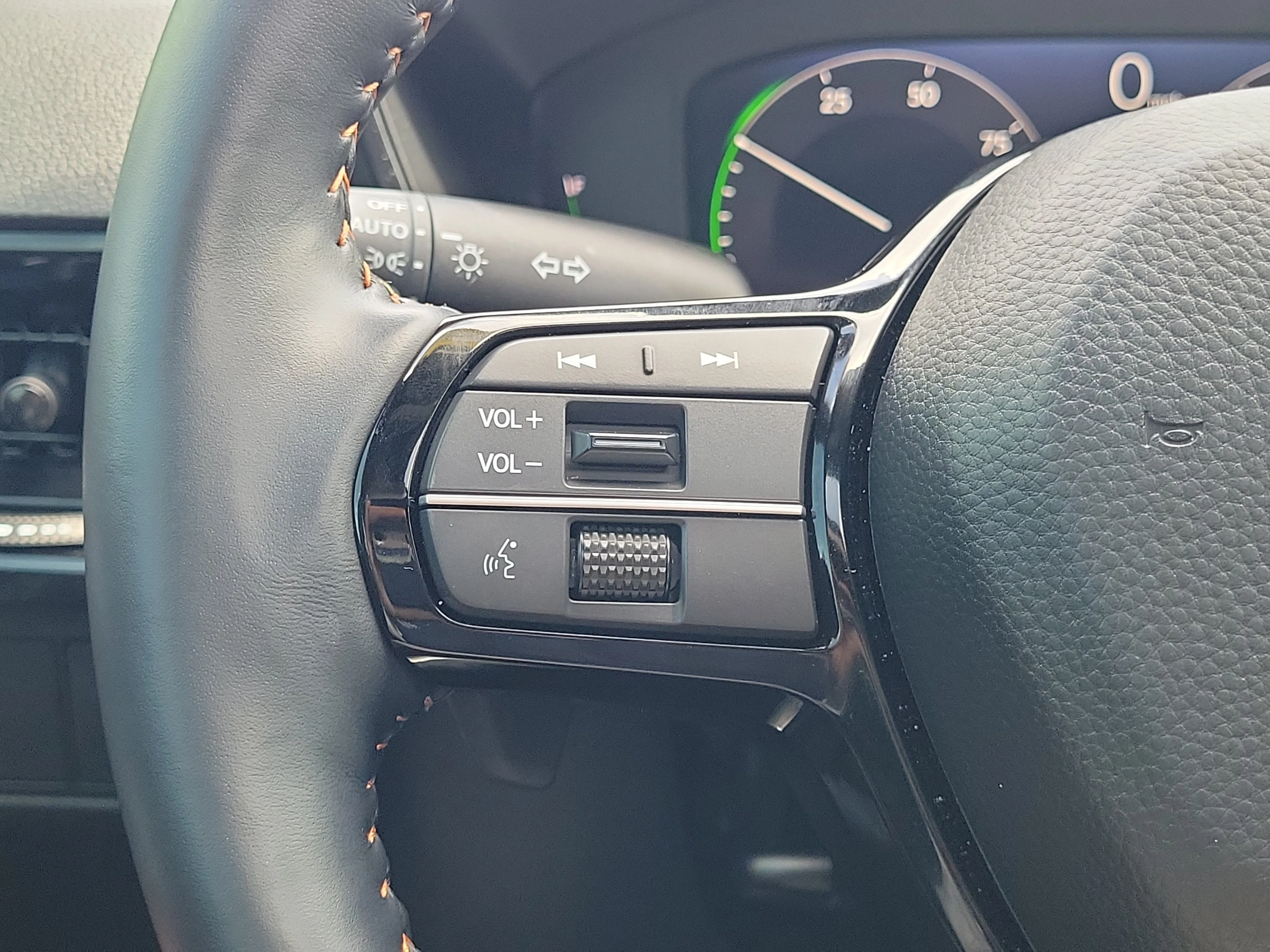 2026 Honda CR-V Sport Touring - Photo 59