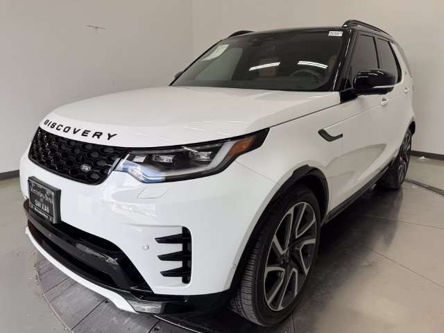 Used 2024 Fuji White Land Rover Dynamic SE image 31