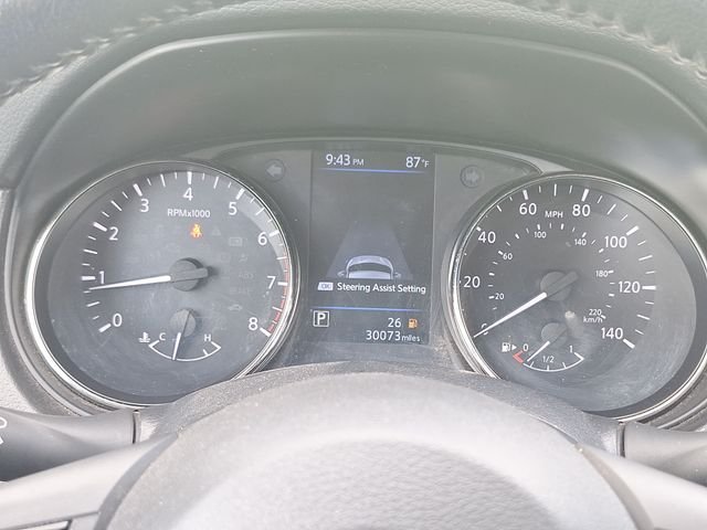 Used 2022 Red Nissan SV image 11