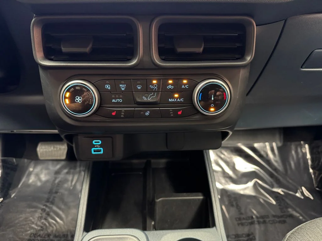 Certified Used 2024 Oxford White Ford XLT image 21