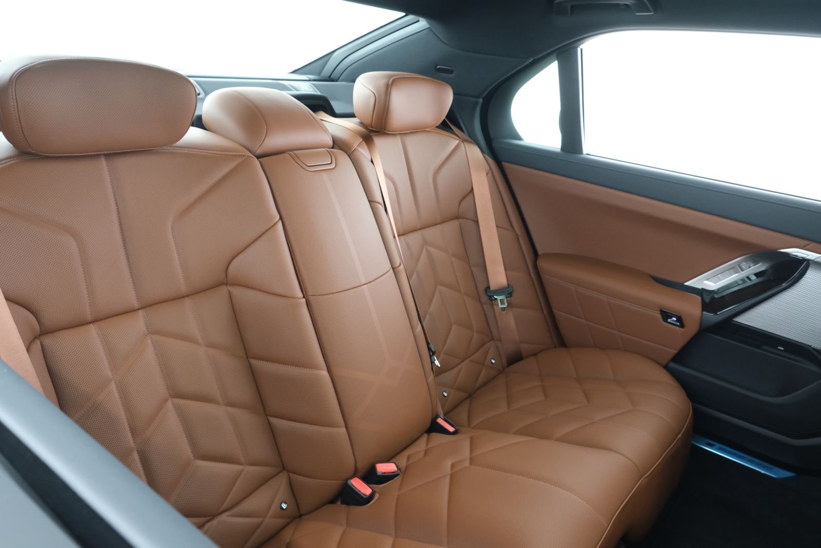 New 2026 Black Sapphire Metallic BMW 760i xDrive image 72