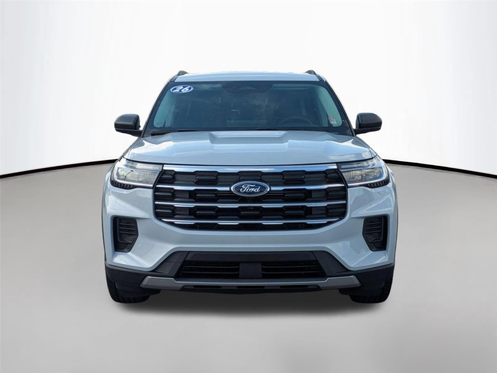 New 2026 Space White Metallic Ford Active image 2
