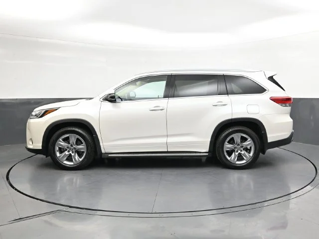 Used 2018 White Toyota Limited image 9