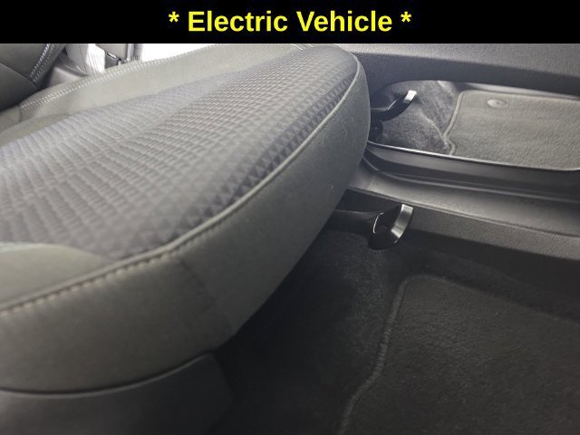 Used 2023 GRAY GHOST METALLIC Chevrolet LT image 29