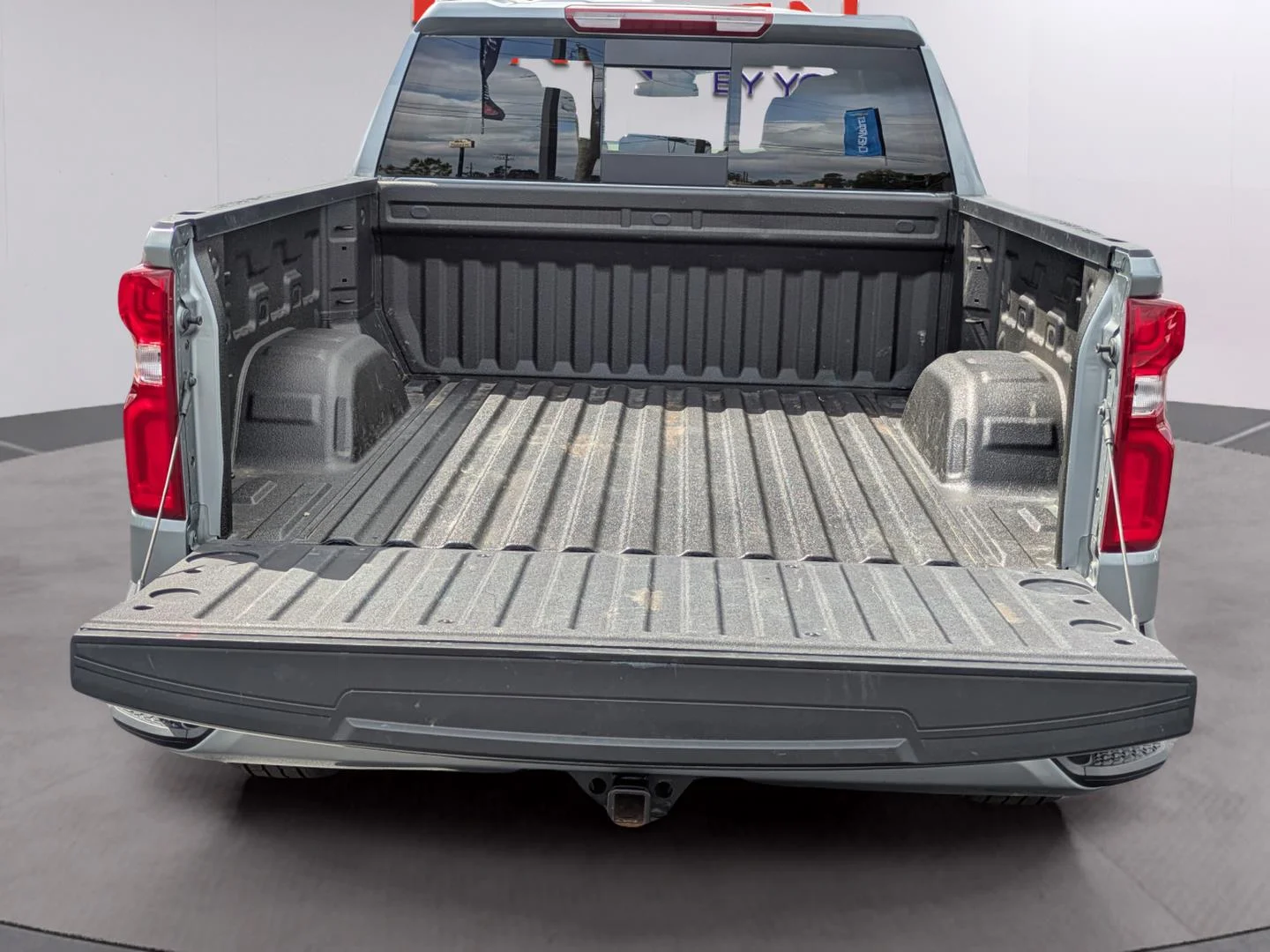 Used 2025 Sterling Gray Metallic Chevrolet RST image 18