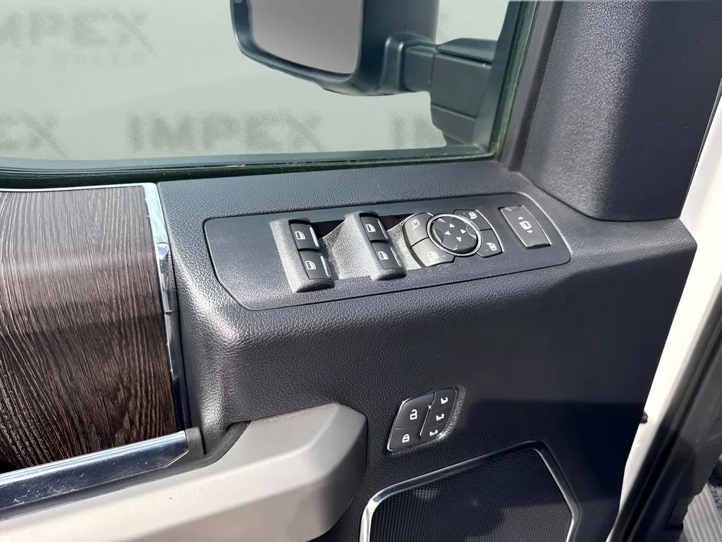 Used 2021 White Ford Lariat image 20