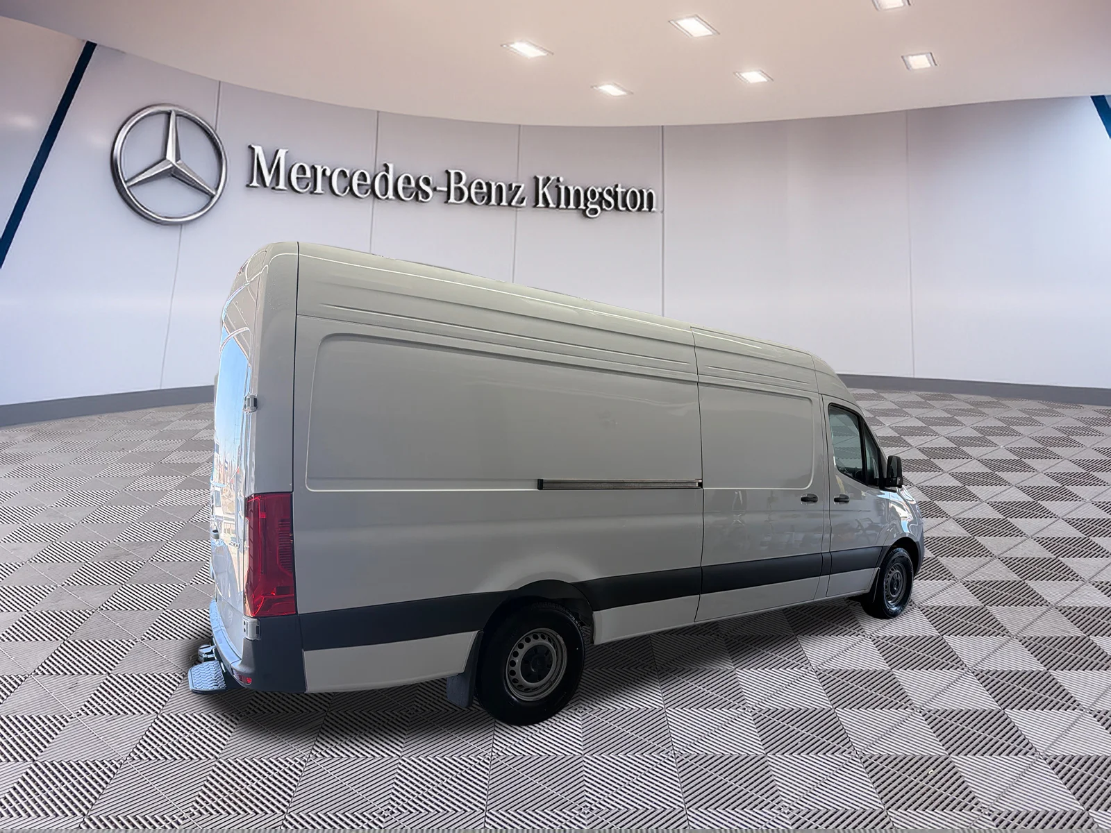 Used 2026 White Mercedes-Benz 2500 High Roof I4 Diesel 170" image 4