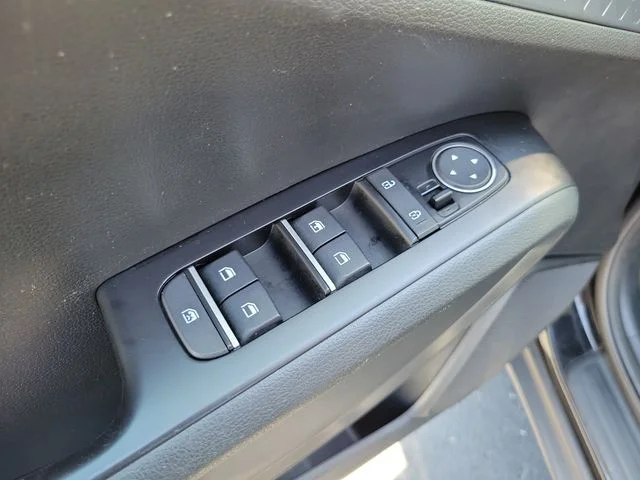 Used 2021 Black Kia S image 16