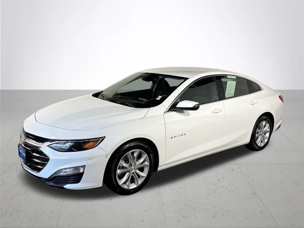 Used 2023 White Chevrolet LT image 2