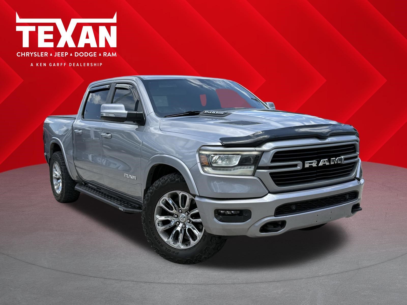 2022 RAM 1500 Laramie 4x4 Crew Cab 5'7's photo