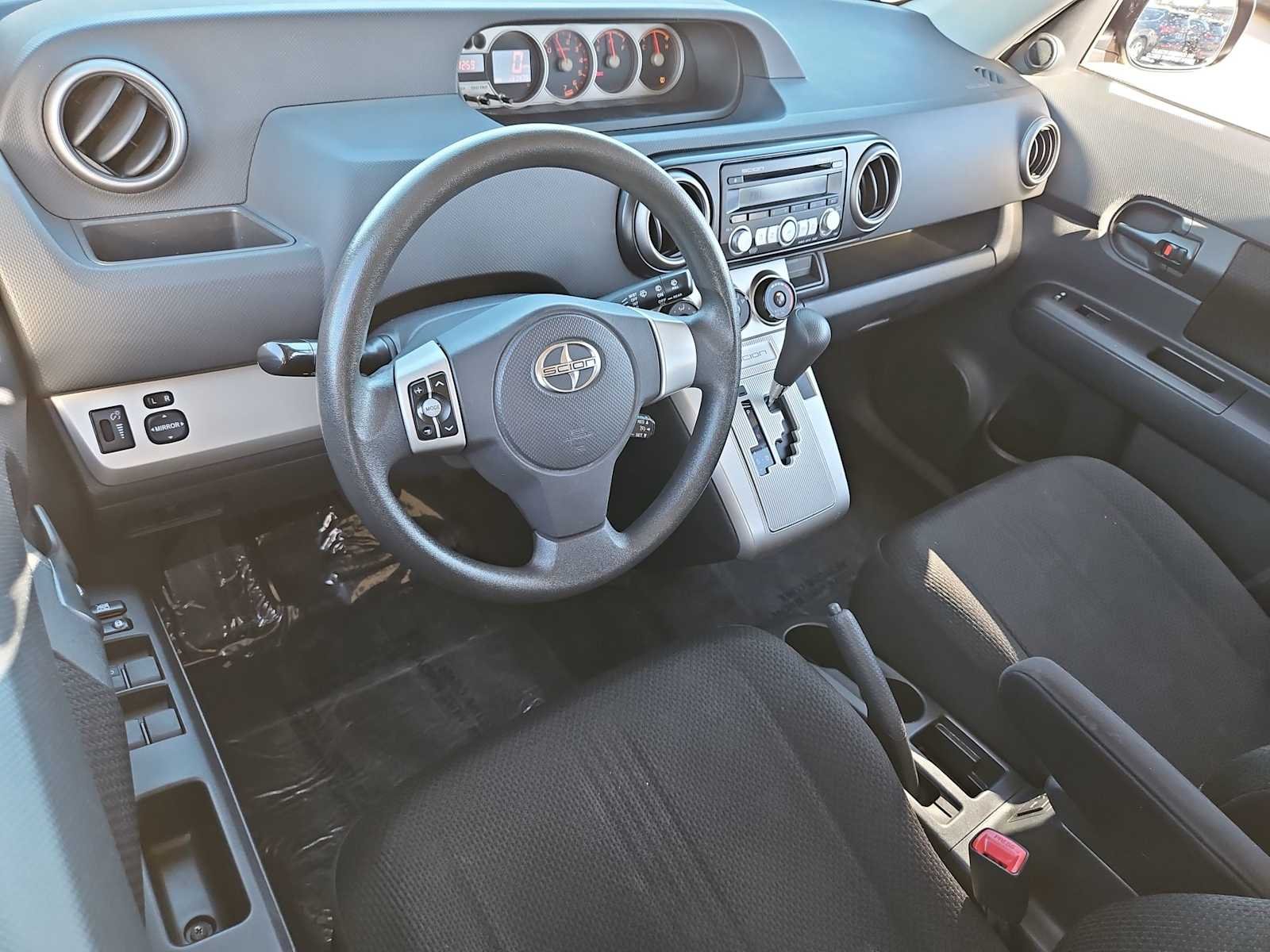 Used 2008 Blackberry Crush Metallic Scion  image 10