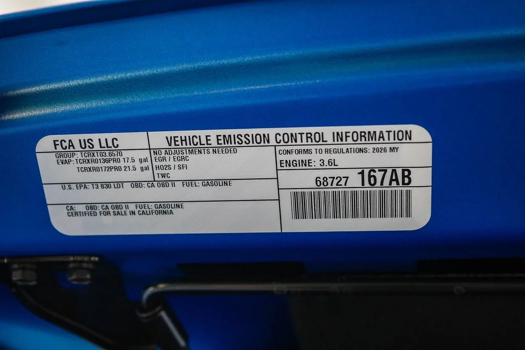 New 2026 Hydro Blue Pearl-Coat Exterior Paint Jeep Rubicon image 27