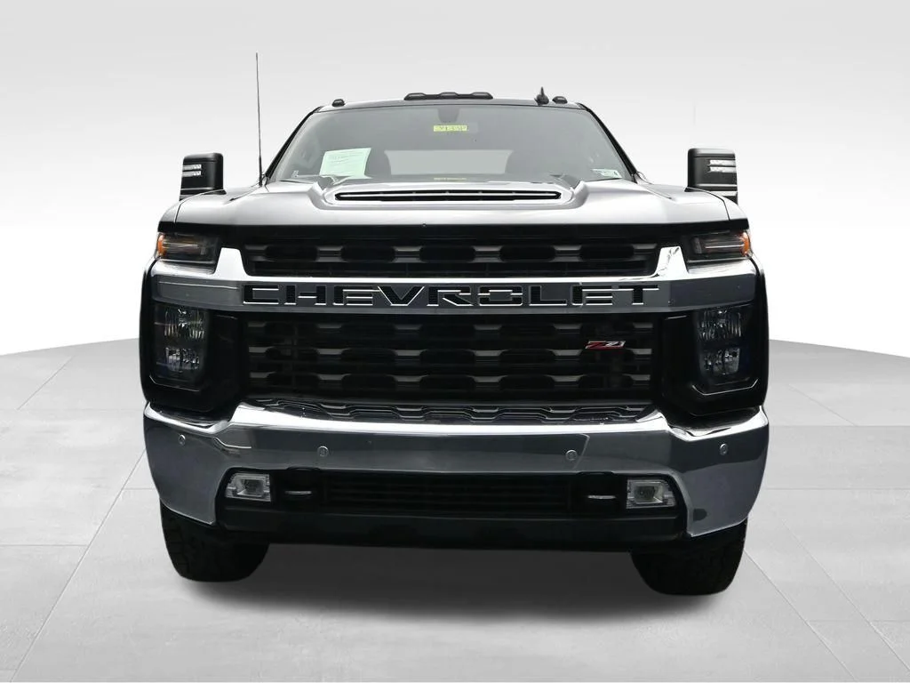 Used 2021 Black Chevrolet LT image 8