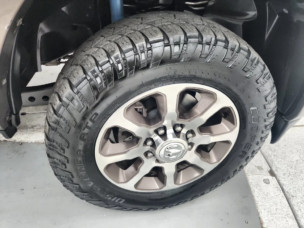 Used 2019 Black Ram Laramie Longhorn image 29