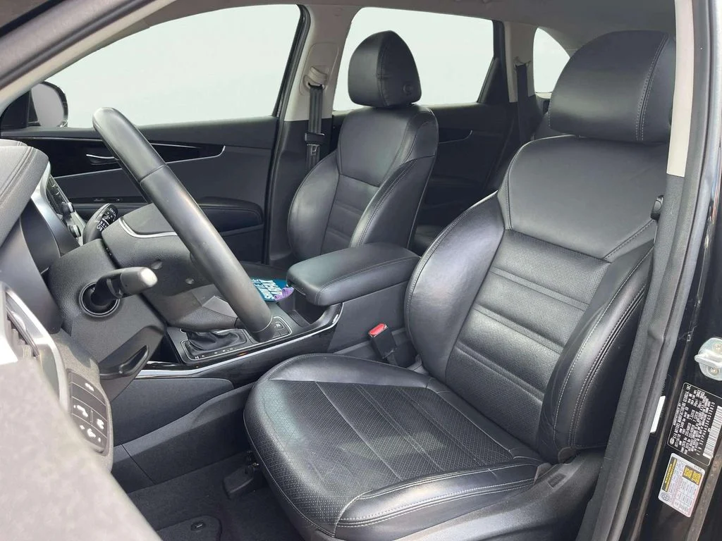Used 2019 Ebony Black Kia EX image 22
