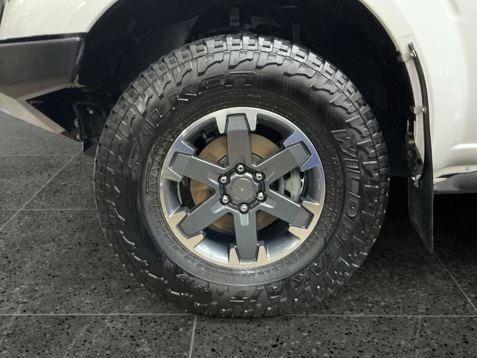 Used 2019 Glacier White Nissan PRO-4X image 14