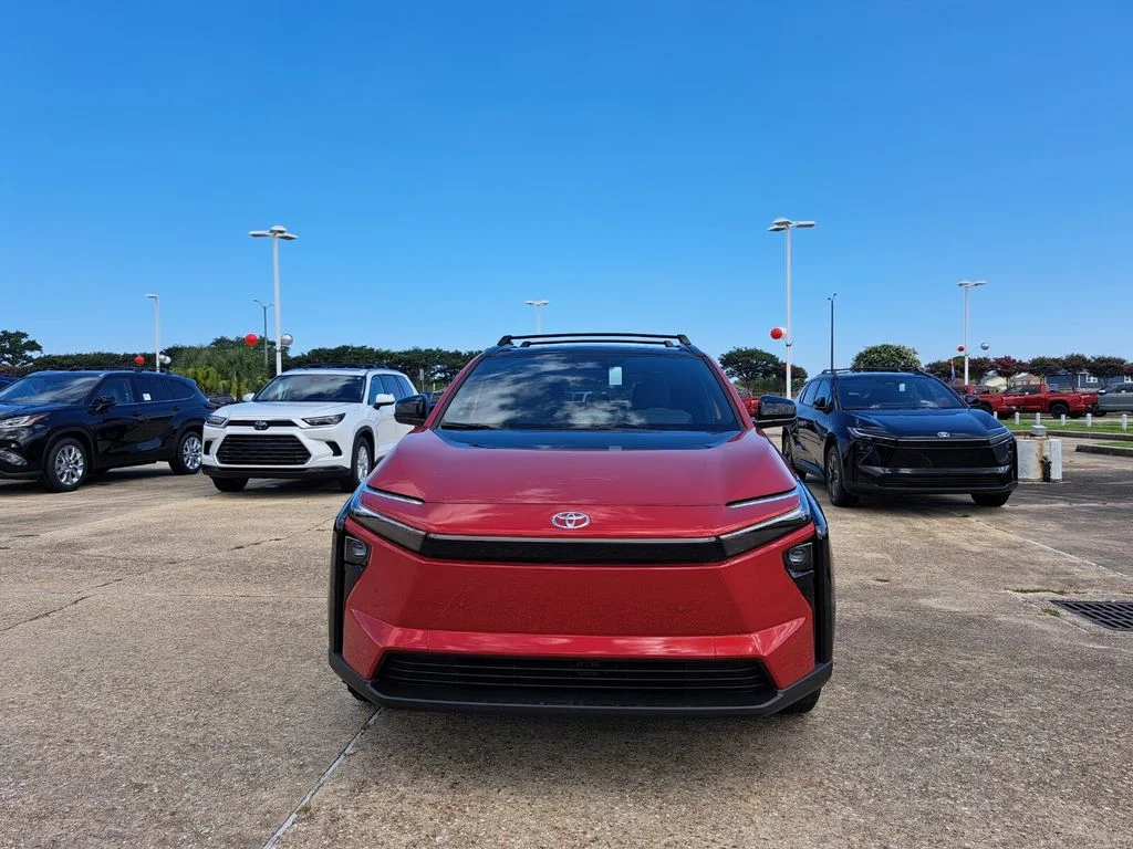 New 2026 Supersonic Red <sup>1</sup> Toyota  XLE image 2