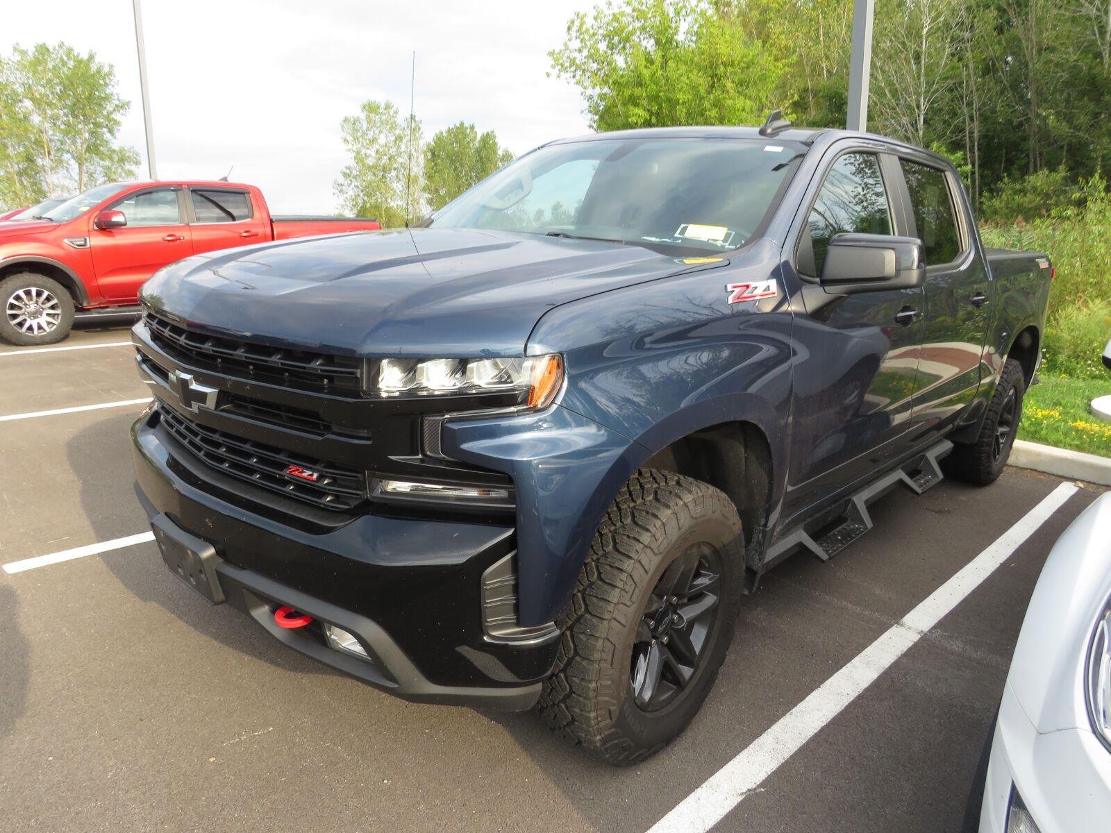Used 2021 Northsky Blue Metallic Chevrolet LT Trail Boss image 7