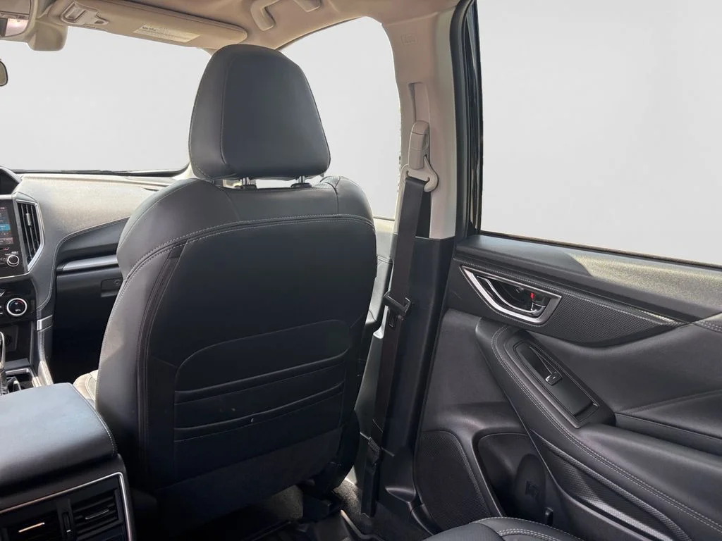 Used 2020 Black Subaru Limited image 38
